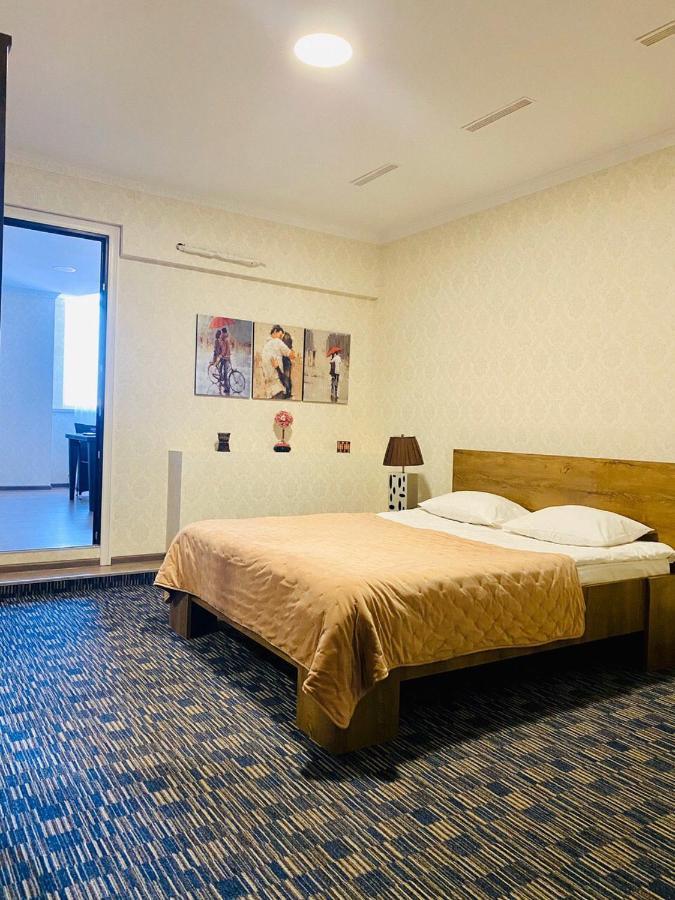 Arkpalmira Hotel Odesa Exterior photo